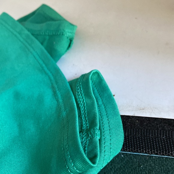 Champlain Duodry NWOT green polyester tank top with t-back - Picture 6 of 6